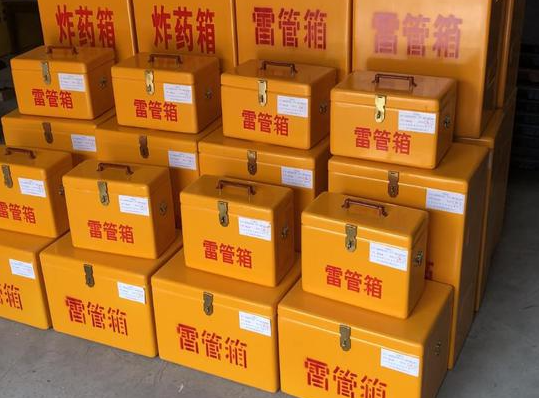 五营玻璃钢雷管箱的使用寿命一般是多少？